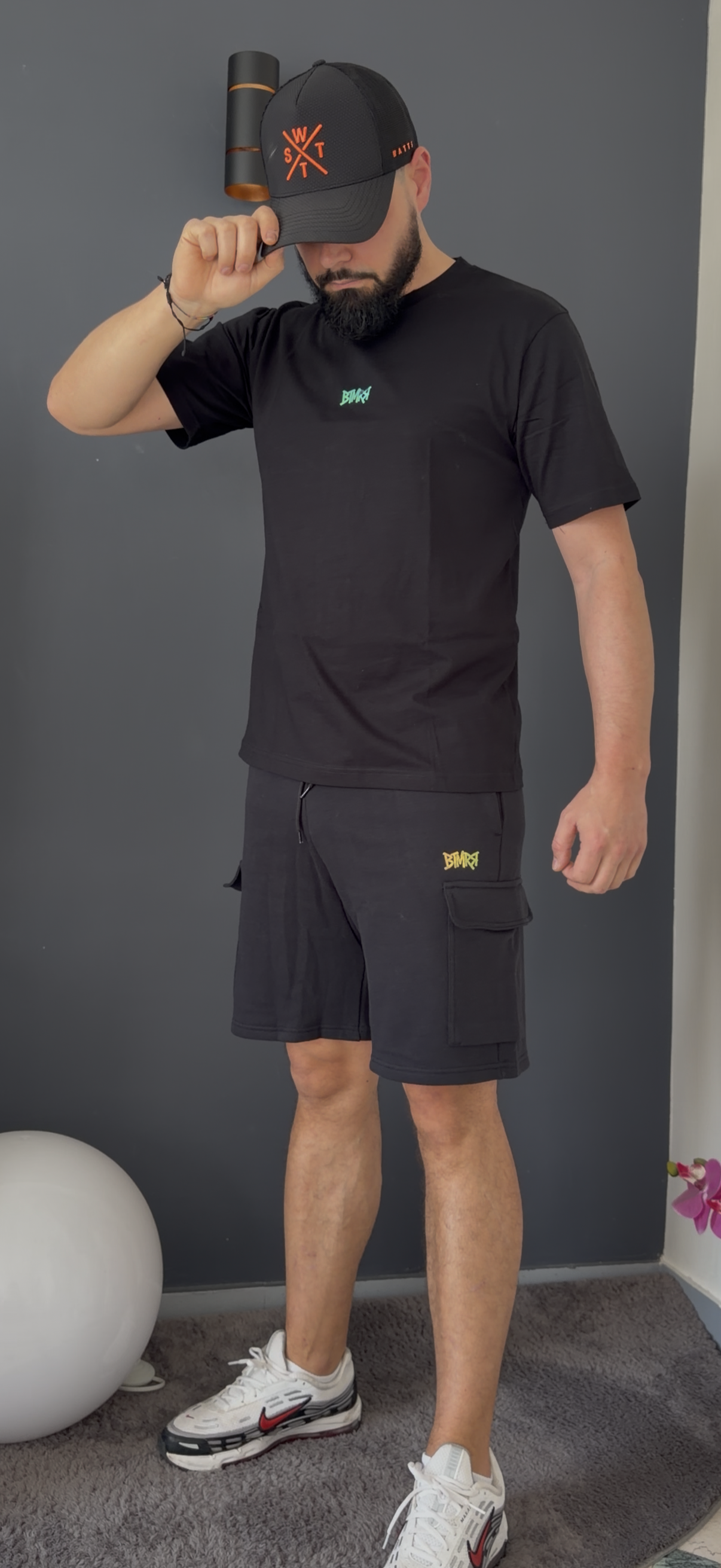 T-shirt manche courte logo relief (noir)
